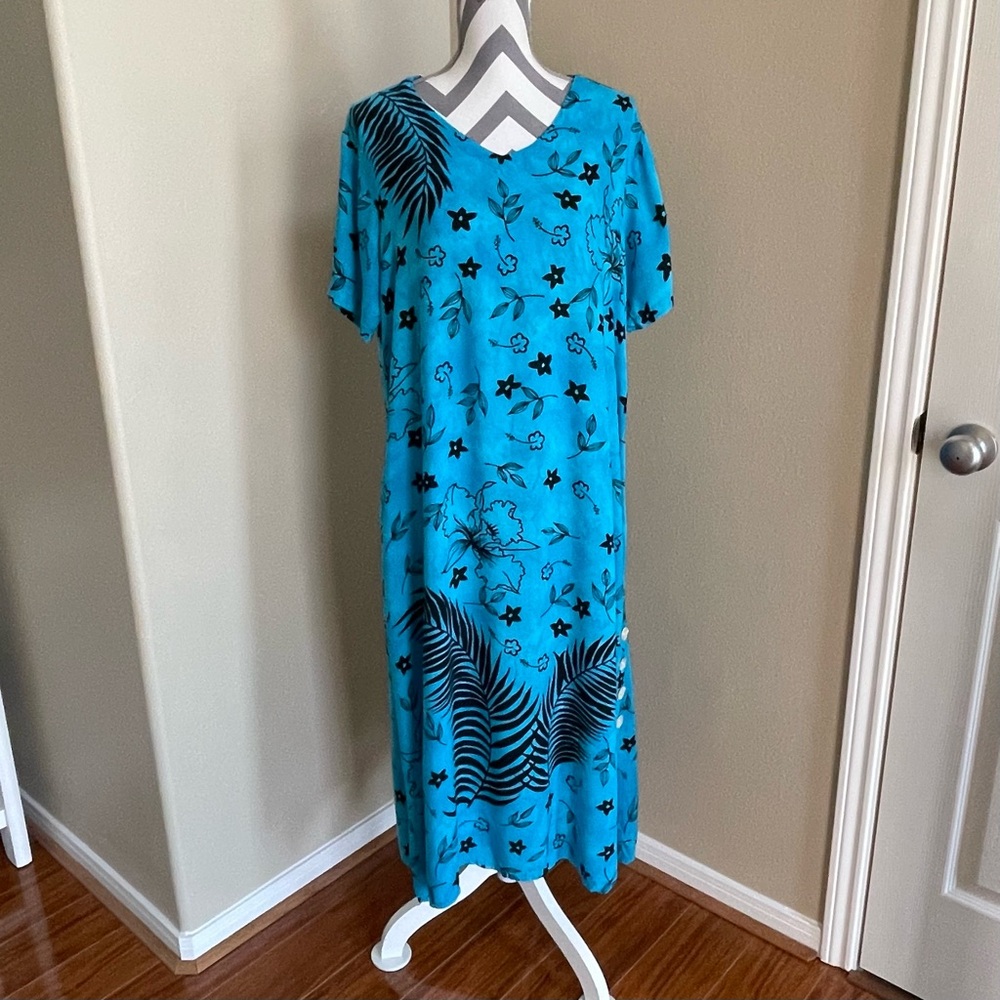 La Cera - Blue and Black Floral Maxi Dress - Size: Large